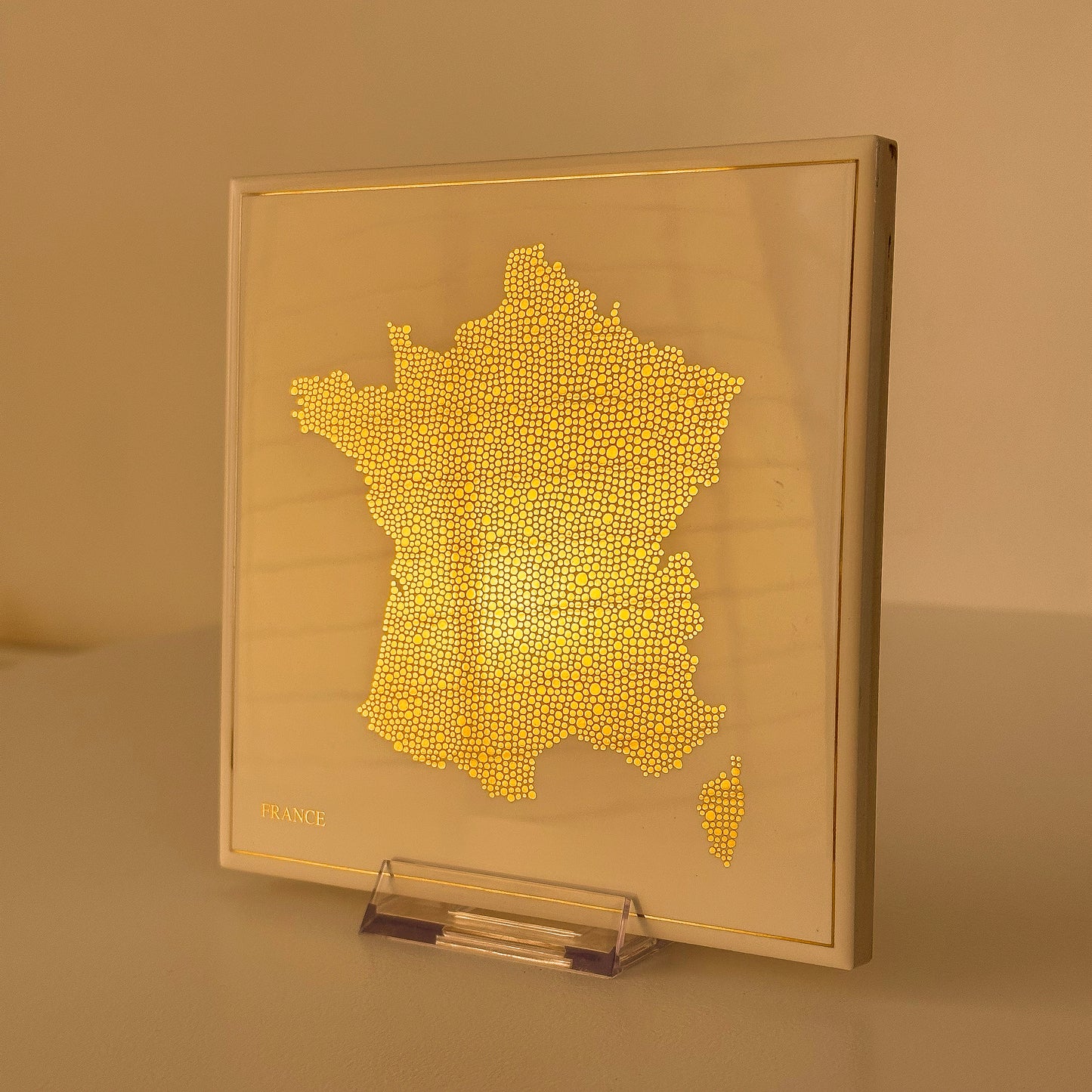 Carreau de faïence - France en or avec inscription / Thomas Bertrand Paris