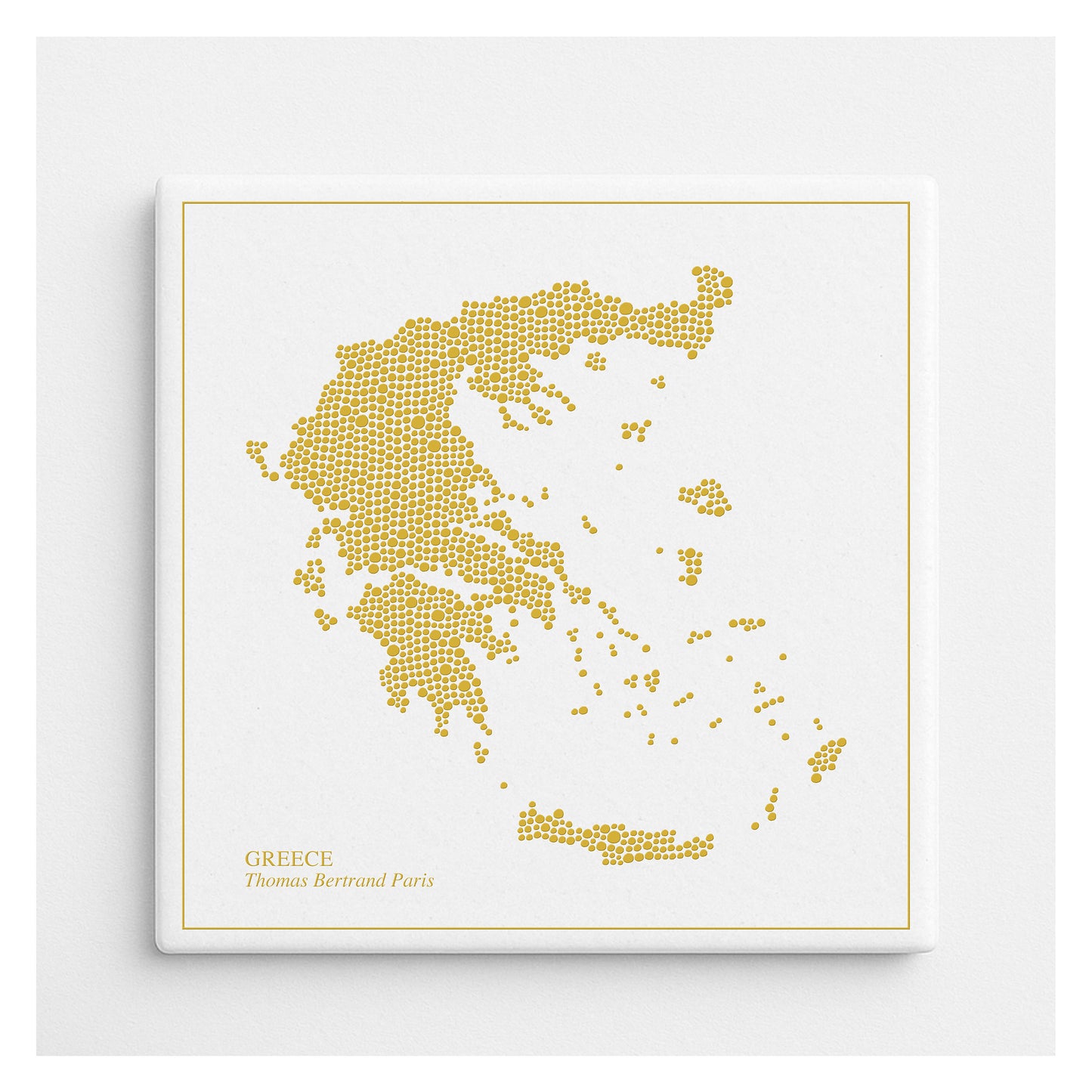 Carreau de faïence - Grèce en or avec inscription / Thomas Bertrand Paris