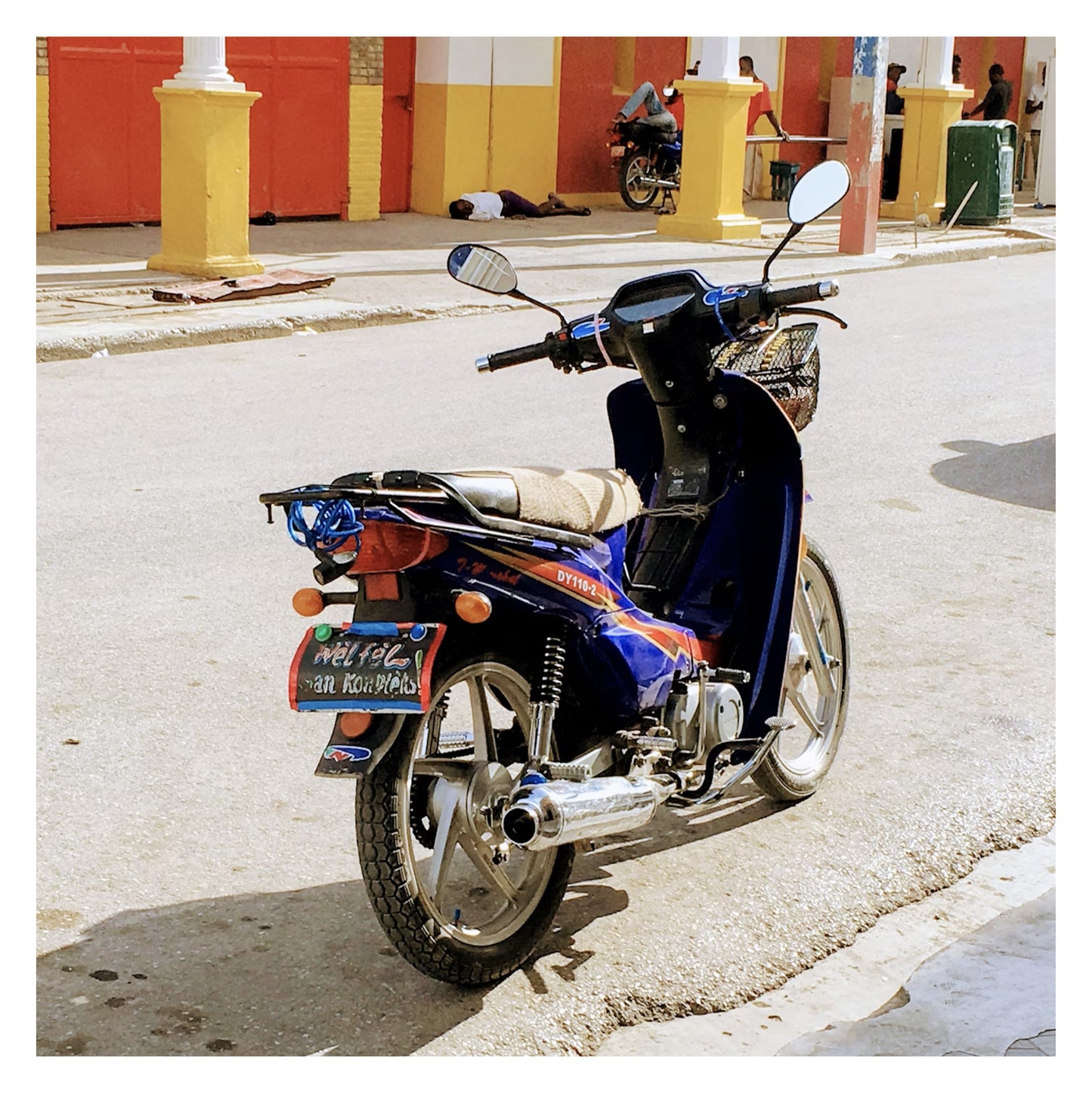 Haïti - Original peint à la main sur céramique