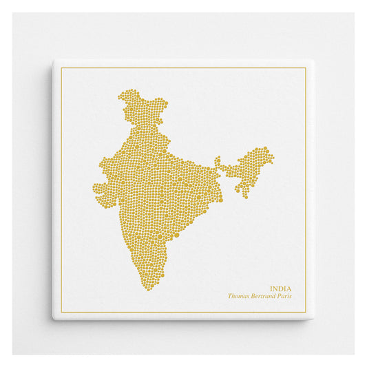 Carreau de faïence - Inde en or avec inscription / Thomas Bertrand Paris