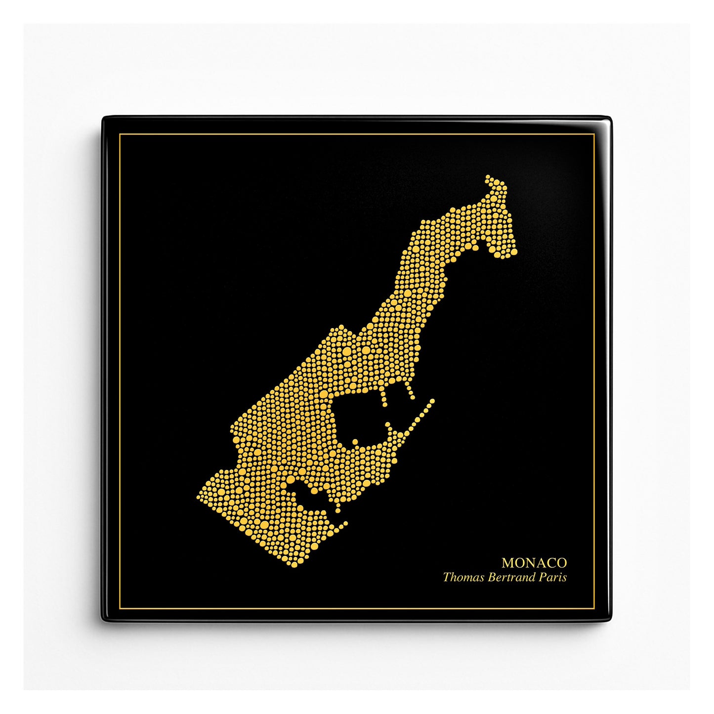 Carreau de faïence noir - Monaco en or / Thomas Bertrand Paris
