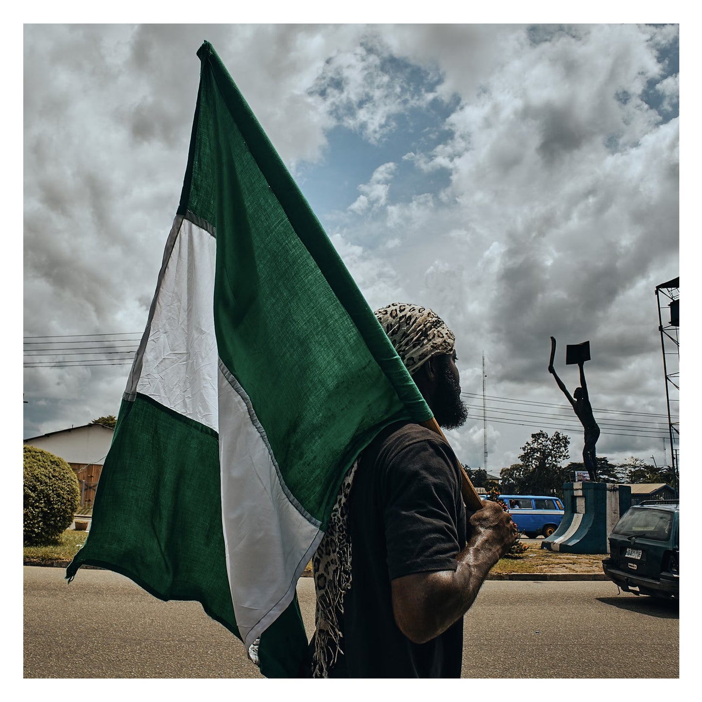 Nigéria - Original peint à la main sur céramique